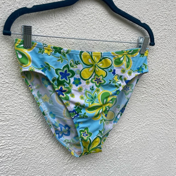 Vintage Bikini Bottoms - Picture 9 of 9